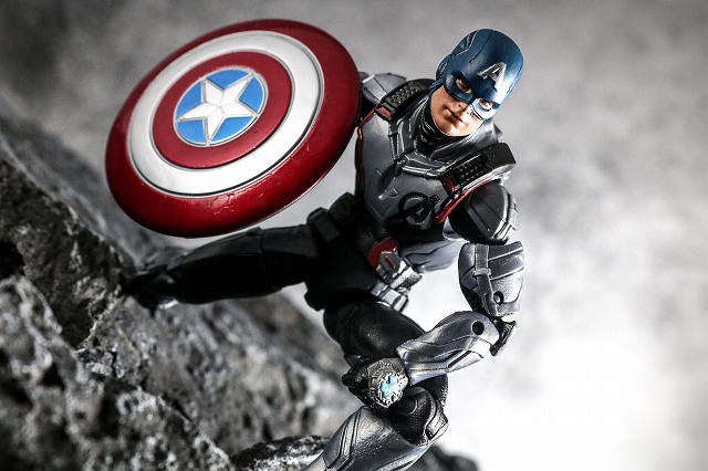 マーベルレジェンド　キャプテンアメリカ　チームスーツ　レビュー