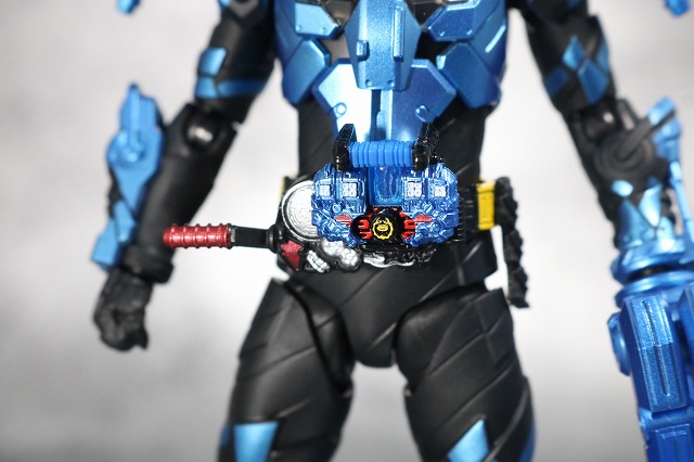 S.H.フィギュアーツ　仮面ライダーグリスブリザード　レビュー　全身