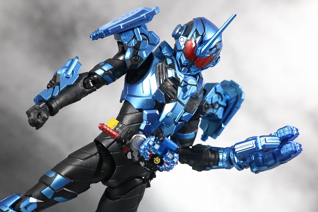 S.H.フィギュアーツ　仮面ライダーグリスブリザード　レビュー　アクション