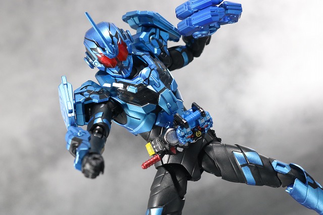 S.H.フィギュアーツ　仮面ライダーグリスブリザード　レビュー　アクション