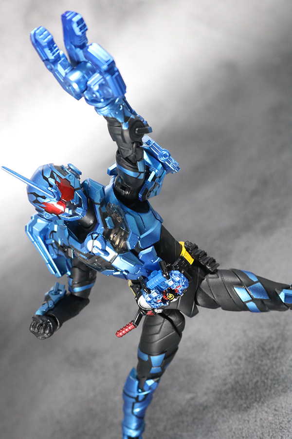 S.H.フィギュアーツ　仮面ライダーグリスブリザード　レビュー　アクション