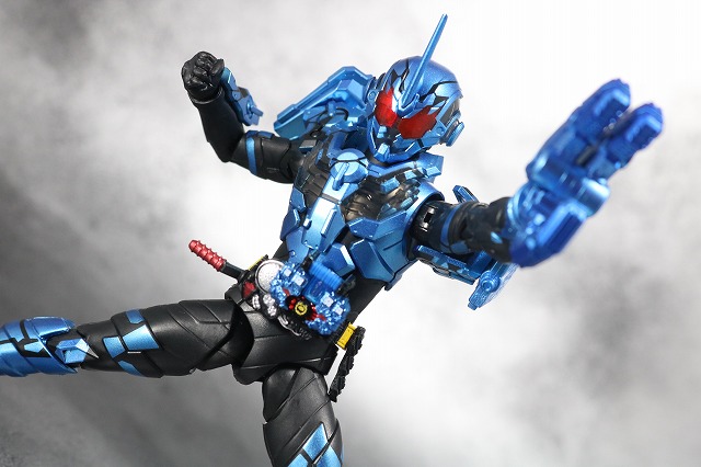 S.H.フィギュアーツ　仮面ライダーグリスブリザード　レビュー　アクション