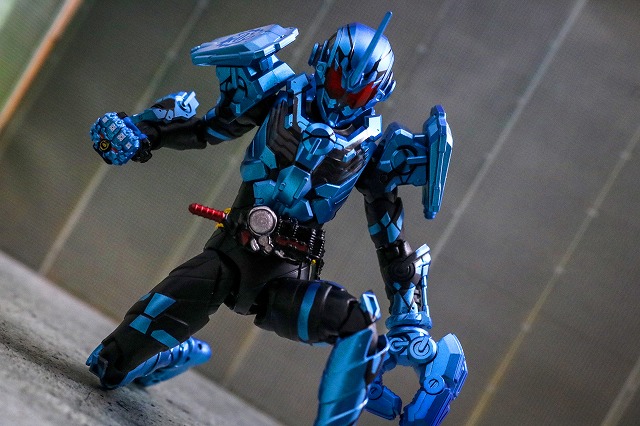 S.H.フィギュアーツ　仮面ライダーグリスブリザード　レビュー　アクション