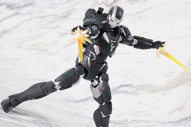 S.H.フィギュアーツ　ウォーマシン　マーク4　レビュー　アベンジャーズ／インフィニティウォー　アクション