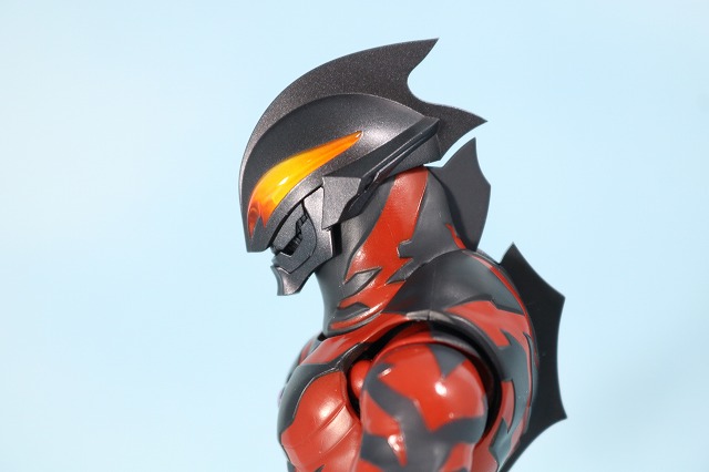 S.H.フィギュアーツ　ウルトラマンベリアル　レビュー　全身