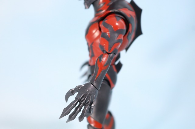 S.H.フィギュアーツ　ウルトラマンベリアル　レビュー　全身