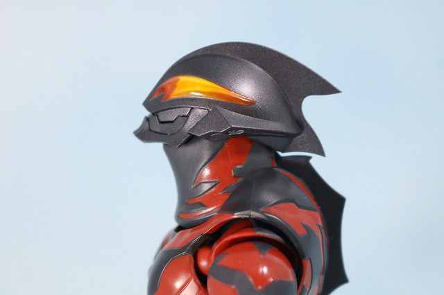 S.H.フィギュアーツ　ウルトラマンベリアル　レビュー　可動範囲