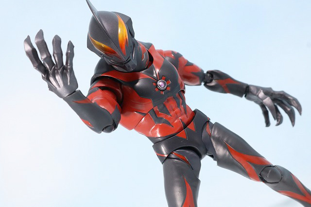 S.H.フィギュアーツ　ウルトラマンベリアル　レビュー　アクション