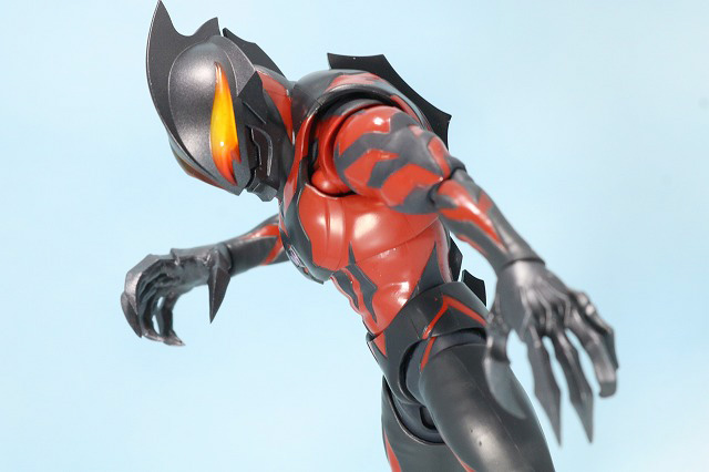 S.H.フィギュアーツ　ウルトラマンベリアル　レビュー　アクション