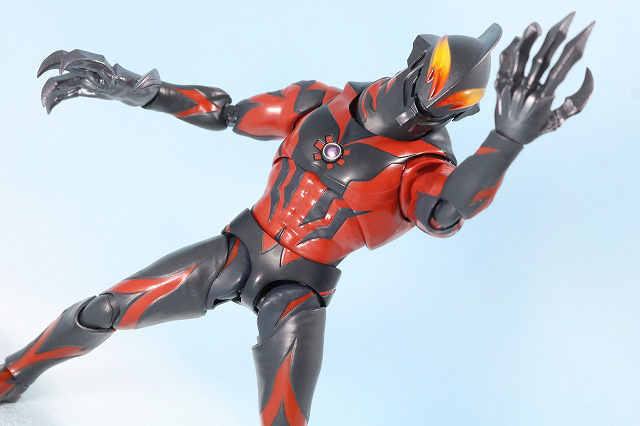 S.H.フィギュアーツ　ウルトラマンベリアル　レビュー　アクション