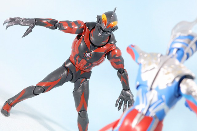 S.H.フィギュアーツ　ウルトラマンベリアル　レビュー　アクション　ウルトラマンゼロ