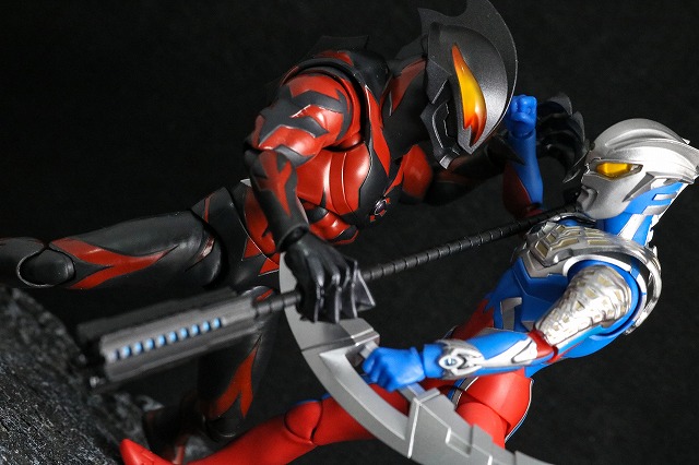 S.H.フィギュアーツ　ウルトラマンベリアル　レビュー　アクション　ウルトラマンゼロ