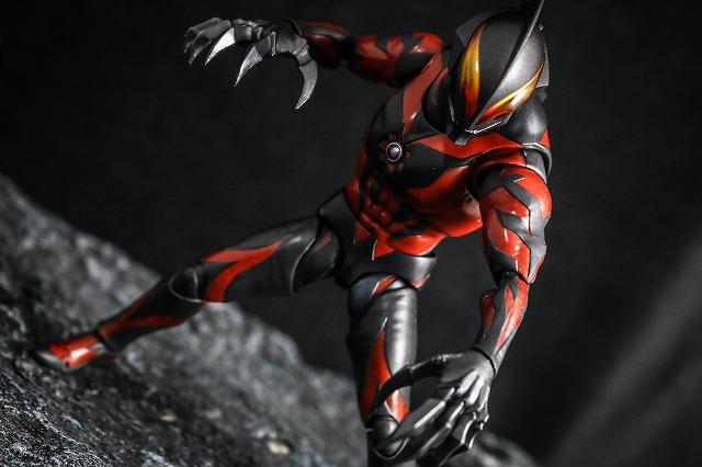 S.H.フィギュアーツ　ウルトラマンベリアル　レビュー　アクション