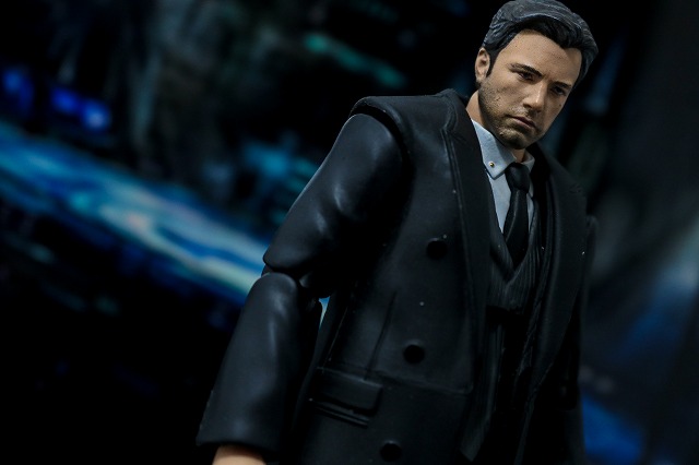 MAFEX　ブルース・ウェイン（ジャスティスリーグ）　レビュー