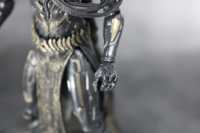 マーベルレジェンド　コーヴァス・グレイヴ　レビュー　全身