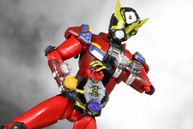 S.H.フィギュアーツ　仮面ライダーゲイツ　ゲンムアーマー　レビュー　アクション