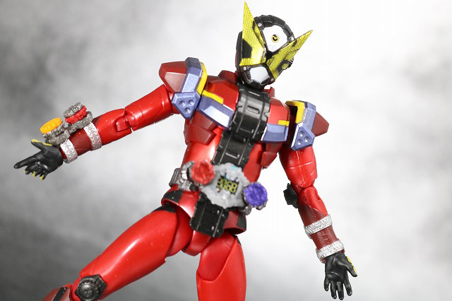 S.H.フィギュアーツ　仮面ライダーゲイツ　ゲンムアーマー　レビュー　アクション