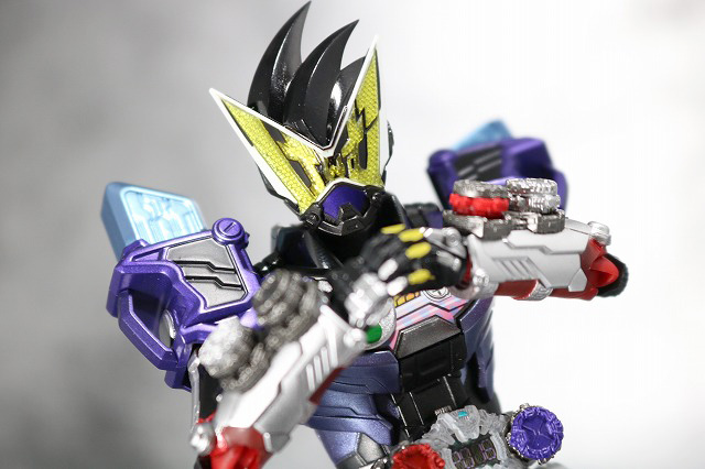 S.H.フィギュアーツ　仮面ライダーゲイツ　ゲンムアーマー　レビュー　アクション