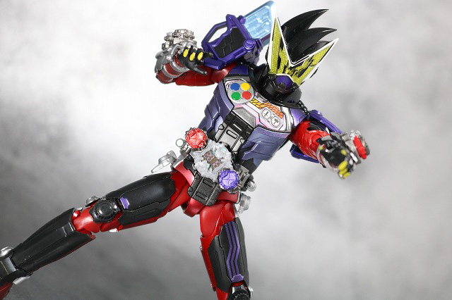 S.H.フィギュアーツ　仮面ライダーゲイツ　ゲンムアーマー　レビュー　アクション