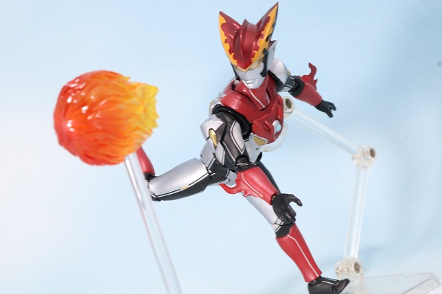 S.H.フィギュアーツ　ウルトラマンルーブ　レビュー　アクション　ロッソ