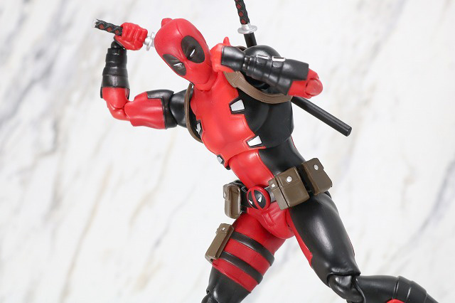 MAFEX　デッドプール　コミック　グリヒル　GURIHIRU ART Ver.　レビュー