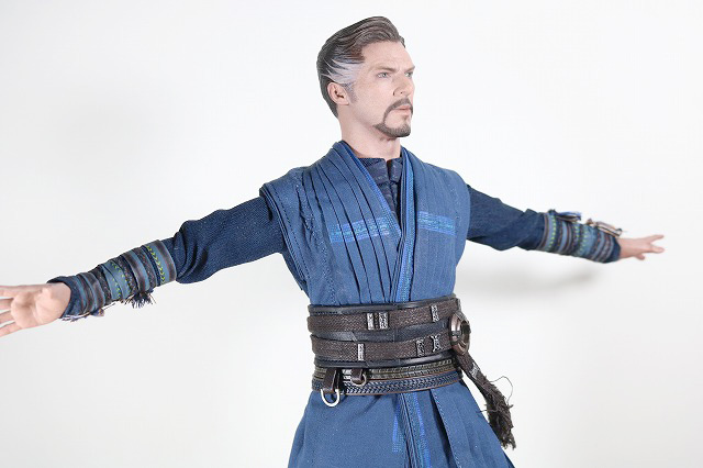 ホットトイズ　ムービーマスターピース　ドクターストレンジ　アベンジャーズ／インフィニティウォー　レビュー　可動範囲