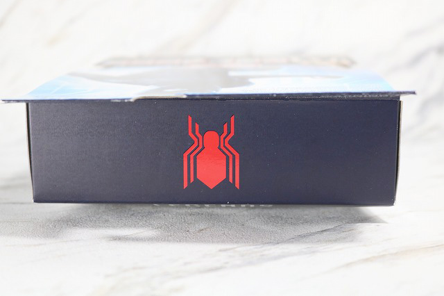 マーベルレジェンド　スパイダーマン　ステルスーツ　レビュー　パッケージ