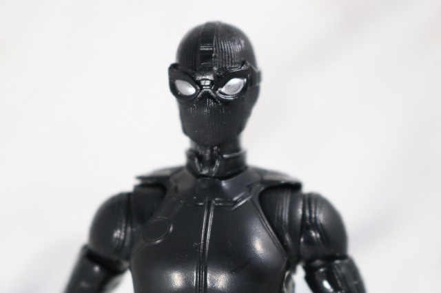 マーベルレジェンド　スパイダーマン　ステルスーツ　レビュー　全身