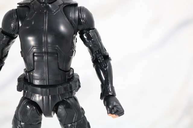 マーベルレジェンド　スパイダーマン　ステルスーツ　レビュー　全身