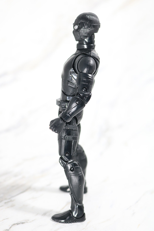 マーベルレジェンド　スパイダーマン　ステルスーツ　レビュー　全身