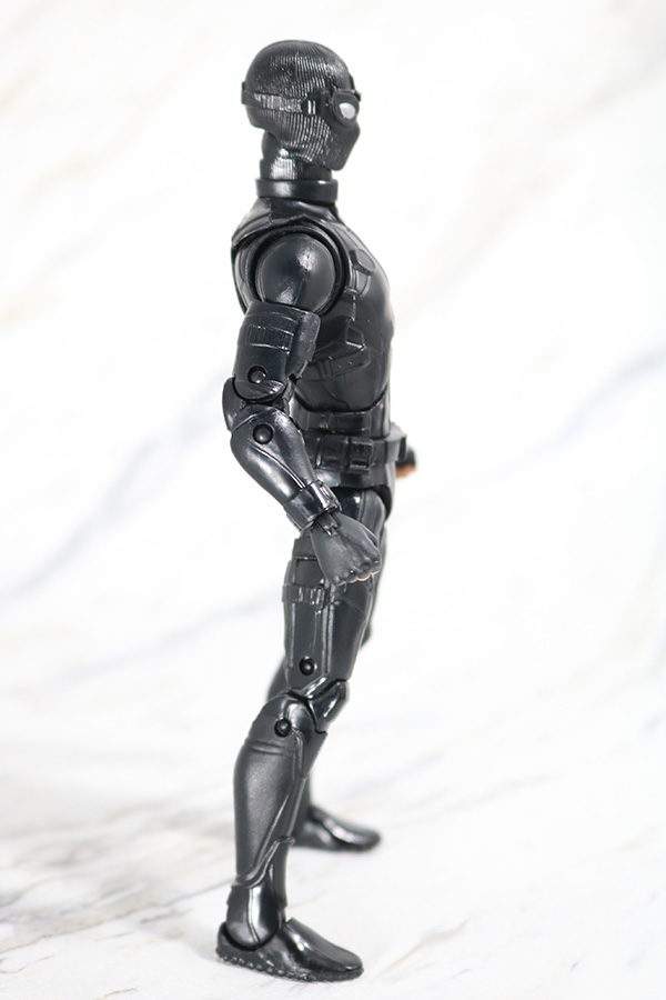 マーベルレジェンド　スパイダーマン　ステルスーツ　レビュー　全身