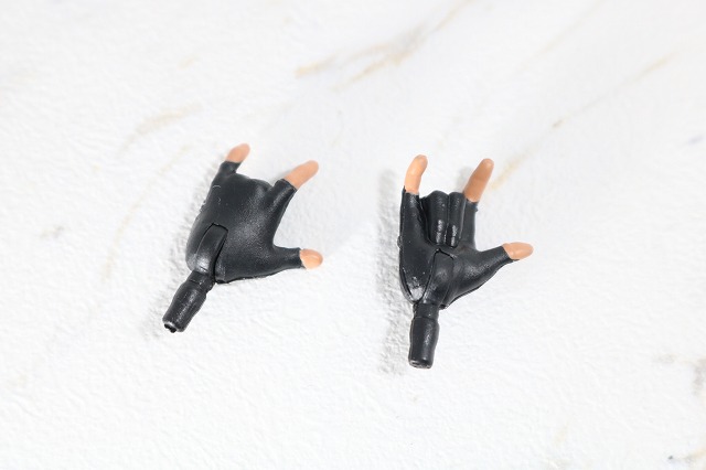 マーベルレジェンド　スパイダーマン　ステルスーツ　レビュー　付属品　手首