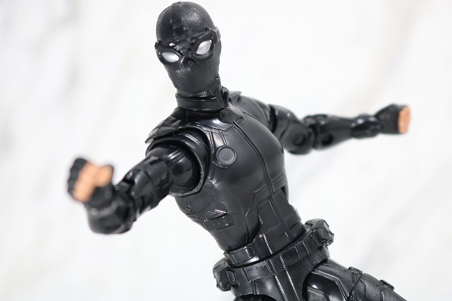 マーベルレジェンド　スパイダーマン　ステルスーツ　レビュー　アクション