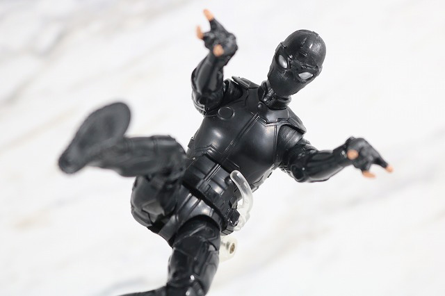 マーベルレジェンド　スパイダーマン　ステルスーツ　レビュー　アクション