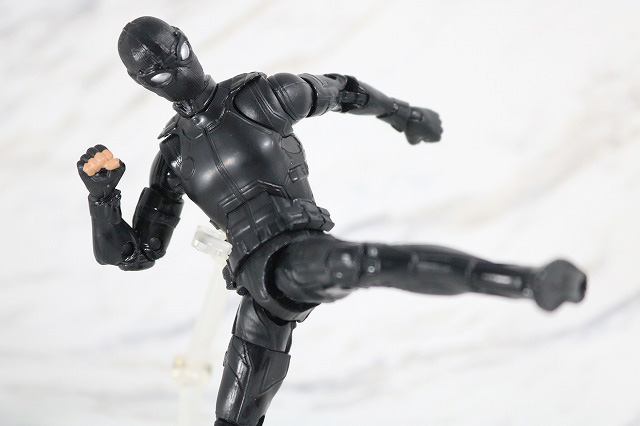 マーベルレジェンド　スパイダーマン　ステルスーツ　レビュー　アクション