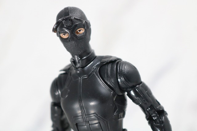 マーベルレジェンド　スパイダーマン　ステルスーツ　レビュー　アクション