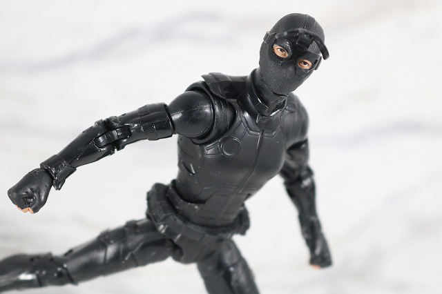 マーベルレジェンド　スパイダーマン　ステルスーツ　レビュー　アクション