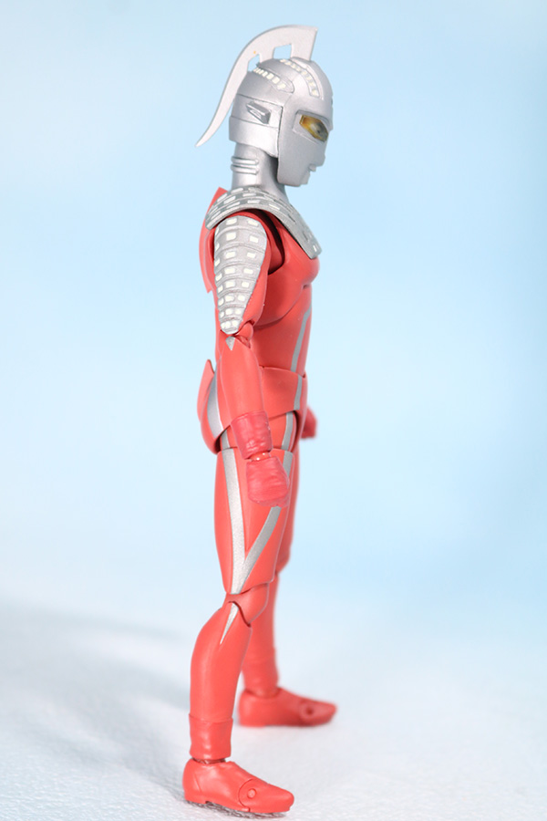 S.H.フィギュアーツ　ウルトラセブン　レビュー　全身