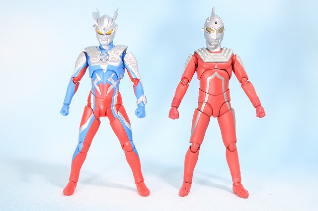 S.H.フィギュアーツ　ウルトラセブン　レビュー　全身　ウルトラマンゼロ　比較