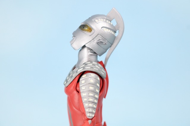 S.H.フィギュアーツ　ウルトラセブン　レビュー　可動範囲