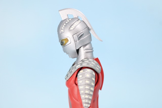S.H.フィギュアーツ　ウルトラセブン　レビュー　可動範囲
