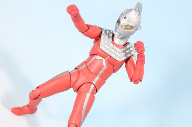 S.H.フィギュアーツ　ウルトラセブン　レビュー　アクション