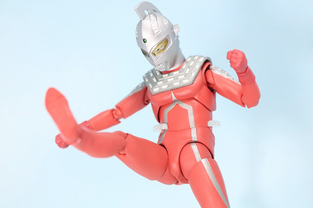 S.H.フィギュアーツ　ウルトラセブン　レビュー　アクション