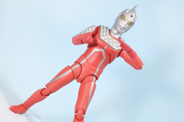 S.H.フィギュアーツ　ウルトラセブン　レビュー　アクション