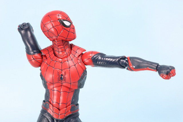 S.H.フィギュアーツ　スパイダーマン アップグレード・スーツ（ファー・フロム・ホーム）　レビュー　可動範囲