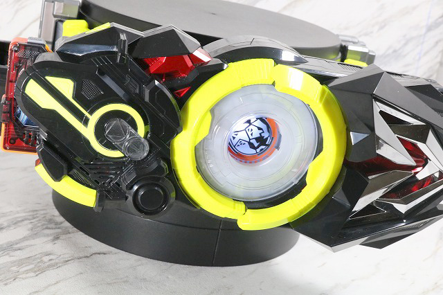 DXプログライズホルダー　ラッシングチータープログライズキー　レビュー　ゼロワンドライバー