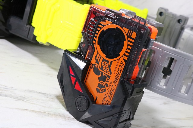 DXプログライズホルダー　ラッシングチータープログライズキー　レビュー