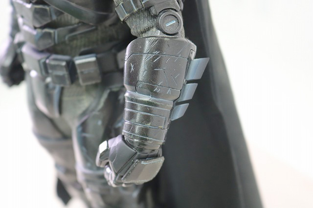 ホットトイズ　ムービーマスターピース　アーマードバットマン　ブラック・クロム　レビュー　全身
