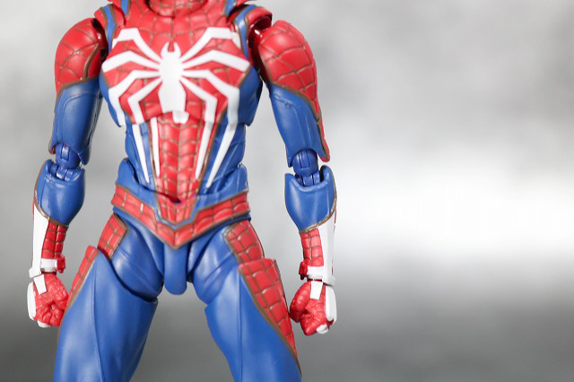S.H.フィギュアーツ　スパイダーマン アドバンス・スーツ（Marvel's Spider-Man）　レビュー　全身
