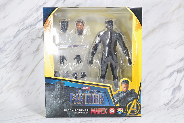 MAFEX　ブラックパンサー　レビュー　パッケージ